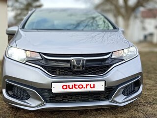 2018 Honda Fit III Рестайлинг, серый, 1250000 рублей, вид 2
