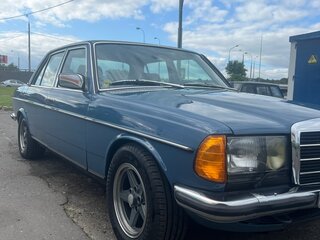 1984 Mercedes-Benz W123 230, голубой, 2100000 рублей, вид 3