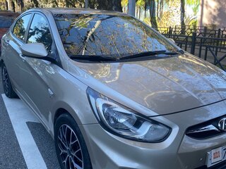 2013 Hyundai Solaris I, бежевый, 1100000 рублей, вид 1