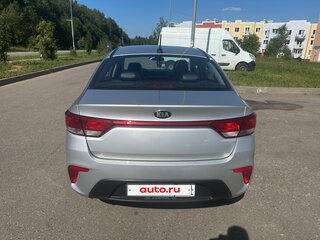 2017 Kia Rio IV, серебристый, 1070000 рублей, вид 5