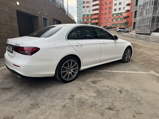 2022 Mercedes-Benz E-Класс 220 d V (W213, S213, C238) Рестайлинг, белый, 5190000 рублей, вид 5