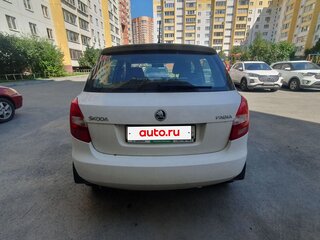 2013 Skoda Fabia II Рестайлинг, белый, 449000 рублей, вид 4
