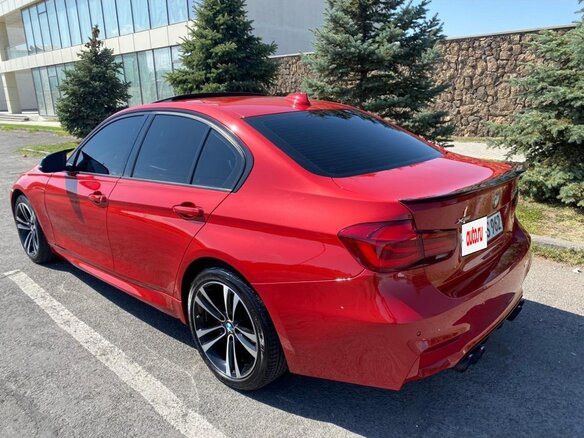 2018 BMW 3 серии 330i xDrive VI (F3x) Рестайлинг, красный, 2000000 рублей - вид 22