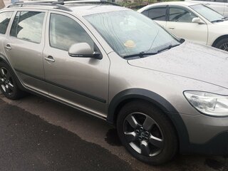 2010 Skoda Octavia Scout II (A5) Рестайлинг, серый, 910000 рублей, вид 2