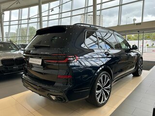 2025 BMW X7 40d I (G07) Рестайлинг, чёрный, 16700000 рублей, вид 5
