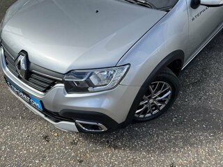 2021 Renault Sandero Stepway II Рестайлинг, серебристый, 1190000 рублей, вид 4