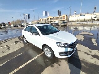 2023 Lada (ВАЗ) Vesta I Рестайлинг (NG), белый, 1099000 рублей, вид 3