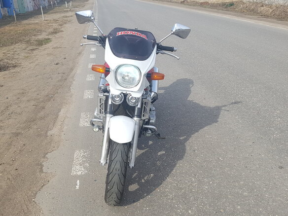 2000 Honda CB 1300, белый - вид 1