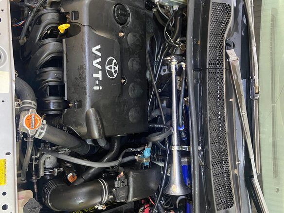 2001 Toyota Vitz I (P10), серебристый, 430000 рублей - вид 7