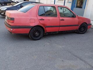 1992 Volkswagen Vento, красный, 80000 рублей, вид 3
