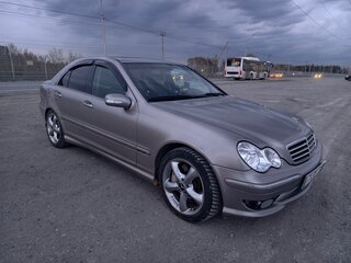 2005 Mercedes-Benz C-Класс 230 II (W203) Рестайлинг, серый, 790000 рублей, вид 4