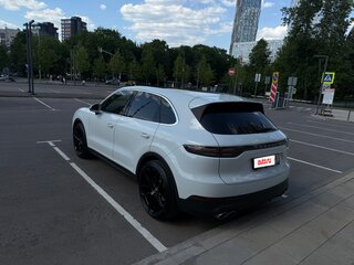 2019 Porsche Cayenne S III, белый, 9000000 рублей, вид 5