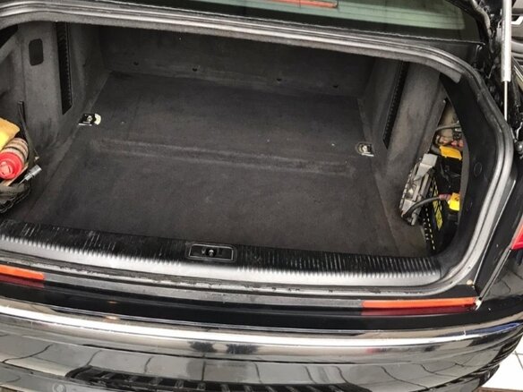 2007 Audi A8 Long II (D3) Рестайлинг, чёрный - вид 9