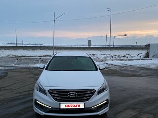 2015 Hyundai Sonata VII (LF), белый, 1650000 рублей, вид 3