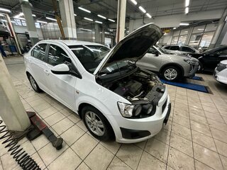 2012 Chevrolet Aveo II, белый, 769000 рублей, вид 3