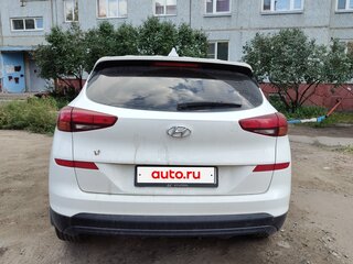 2019 Hyundai Tucson III Рестайлинг, белый, 2200000 рублей, вид 3