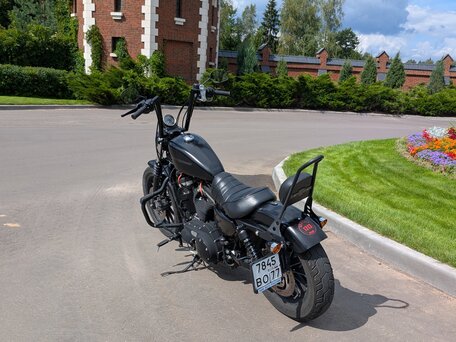 2010 Harley-Davidson Sportster 883, чёрный, 720000 рублей, вид 2
