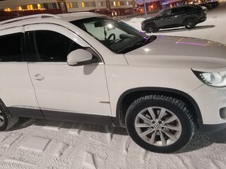 2012 Volkswagen Tiguan I Рестайлинг, белый, 1650000 рублей, вид 2