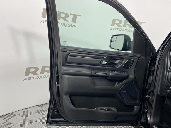 2023 Ram 1500 Crew Cab V, чёрный - вид 20