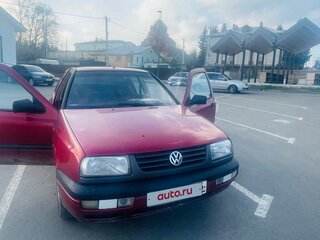 1993 Volkswagen Vento, красный, 120000 рублей, вид 1