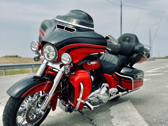 2016 Harley-Davidson CVO, красный, 1900000 рублей - вид 14