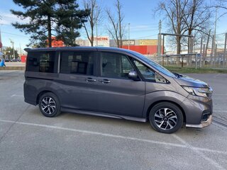 2021 Honda Stepwgn Spada V Рестайлинг, серый, 2550000 рублей, вид 3
