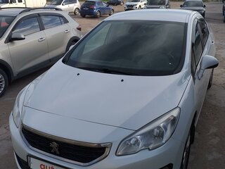 2018 Peugeot 408 I Рестайлинг, белый, 1500000 рублей, вид 4