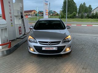 2012 Opel Astra J Рестайлинг, серебристый, 710000 рублей, вид 3