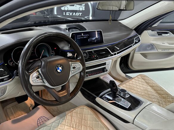 2015 BMW 7 серии Long 750Li xDrive VI (G11/G12), коричневый, 3800000 рублей - вид 7