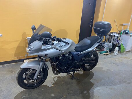 2002 Kawasaki ZR-7, серебристый, 305000 рублей, вид 1