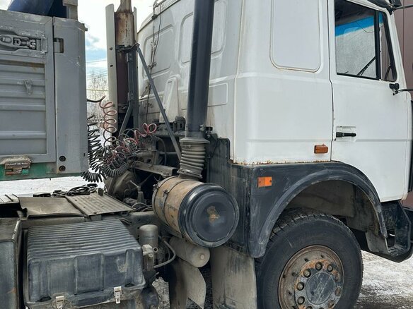 2008 МАЗ 6422, белый, 1250000 рублей - вид 1