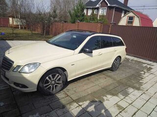 2010 Mercedes-Benz E-Класс 200 5G-Tronic IV (W212, S212, C207), белый, 1400000 рублей, вид 1