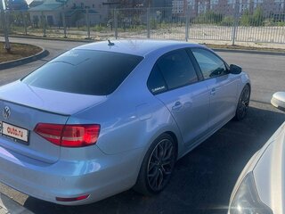 2015 Volkswagen Jetta VI Рестайлинг, голубой, 1300000 рублей, вид 3