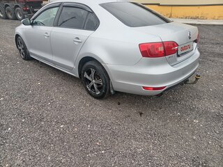 2014 Volkswagen Jetta VI, серебристый, 900000 рублей, вид 5