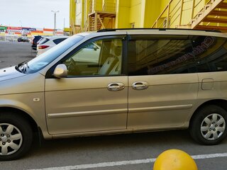 2005 Kia Carnival I Рестайлинг, серый, 750000 рублей, вид 4