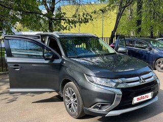 2018 Mitsubishi Outlander III Рестайлинг 2, серый, 2440000 рублей, вид 4