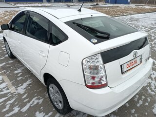 2011 Toyota Prius JDM II Рестайлинг (XW20), белый, 890000 рублей, вид 4