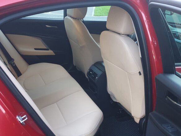 2015 Jaguar XE I, красный, 2150000 рублей - вид 7