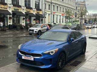 2017 Kia Stinger I, синий, 2050000 рублей, вид 1