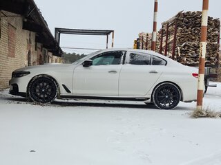 2017 BMW 5 серии 540i VII (G30/G31/G38), белый, 4050000 рублей, вид 1