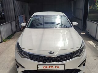 2019 Kia Optima IV Рестайлинг, белый, 2000000 рублей, вид 1