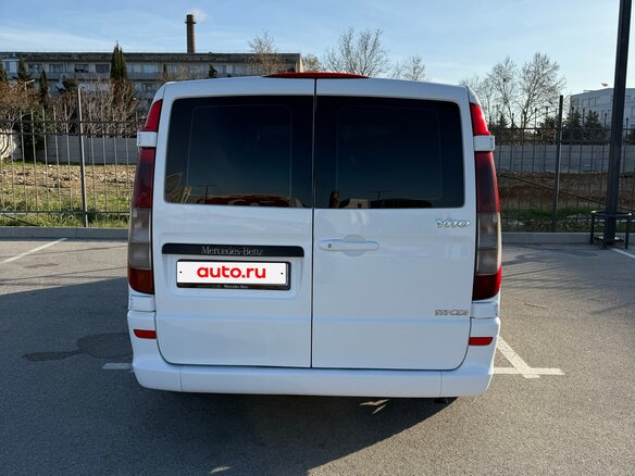 2006 Mercedes-Benz Vito 111 CDI L2 II (W639), белый - вид 1