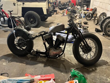 1946 Harley-Davidson CVO, бежевый, 3700000 рублей, вид 1