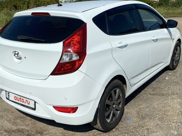 2011 Hyundai Solaris I, белый, 670000 рублей - вид 12