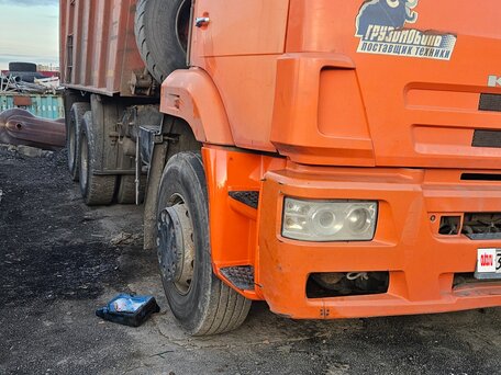2011 КамАЗ 6520, оранжевый, 1490000 рублей, вид 3