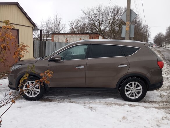 2019 Dongfeng 580 I, коричневый, 1700000 рублей - вид 5