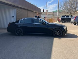 2020 Mercedes-Benz E-Класс 200 V (W213, S213, C238), чёрный, 4000000 рублей, вид 1