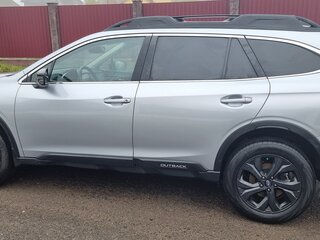 2020 Subaru Outback VI, серебристый, 2190000 рублей, вид 4