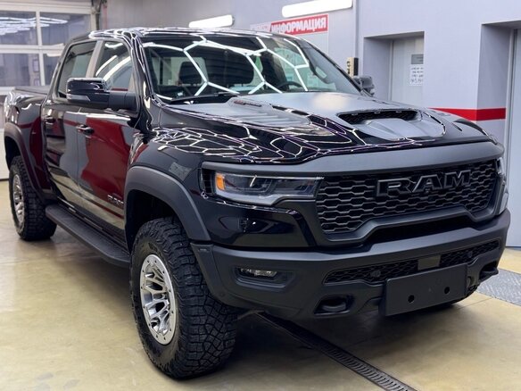 2025 Ram 1500 RHO V Рестайлинг, чёрный - вид 13