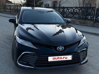 2021 Toyota Camry VIII (XV70) Рестайлинг, чёрный, 2640000 рублей, вид 2